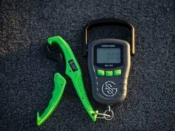 Googan Squad Digital Scale -Outlet Fishing Store scalelifestyle2